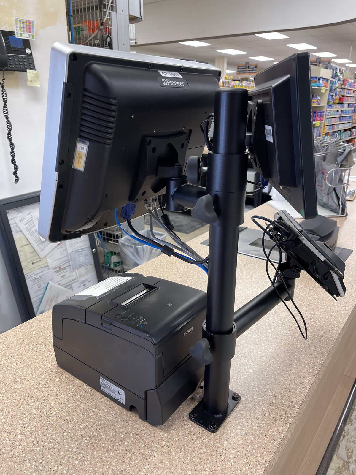Multi-Pole Individual Checkout Counter